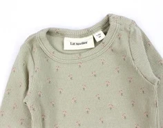 Lil Atelier moss gray blomstret body